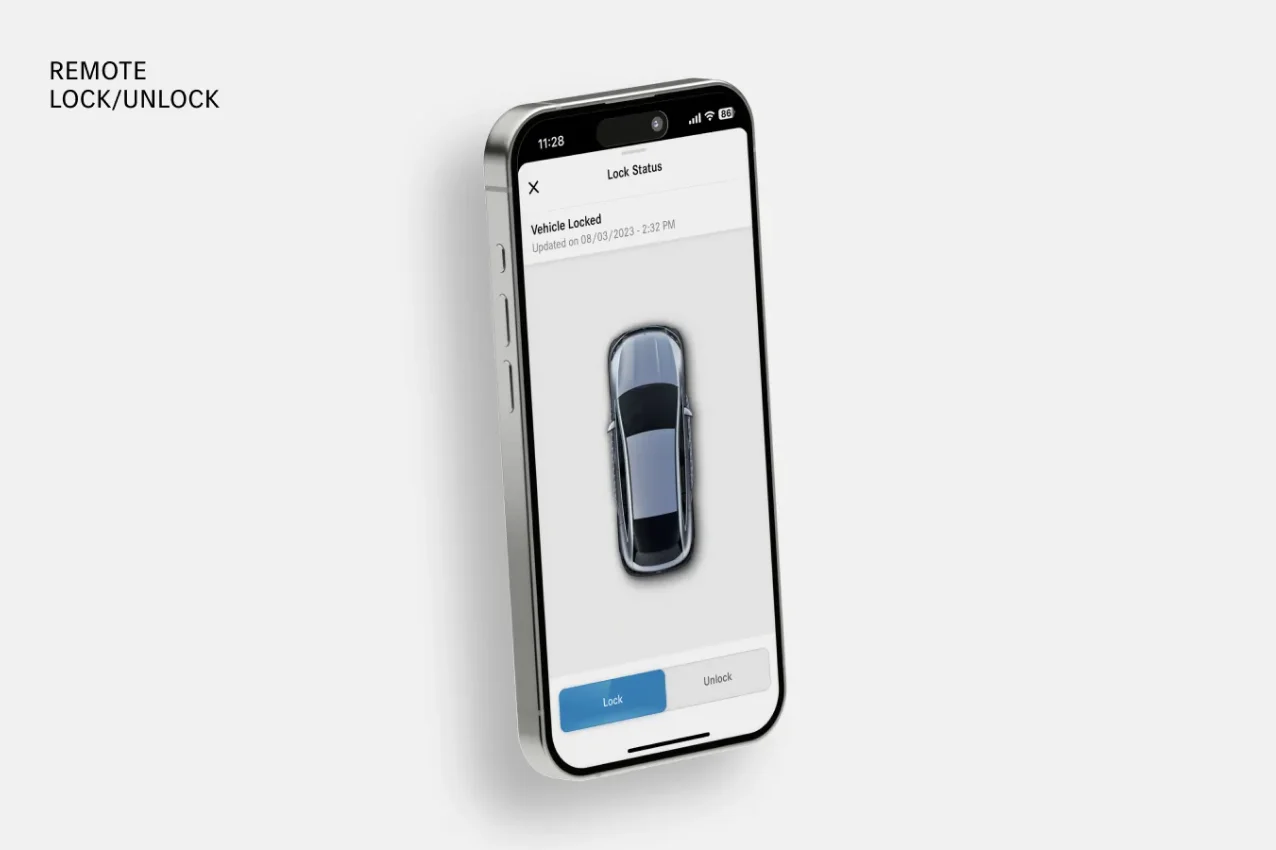 Smartphone showing remote lock and unlock in the Mercedes-Benz app
